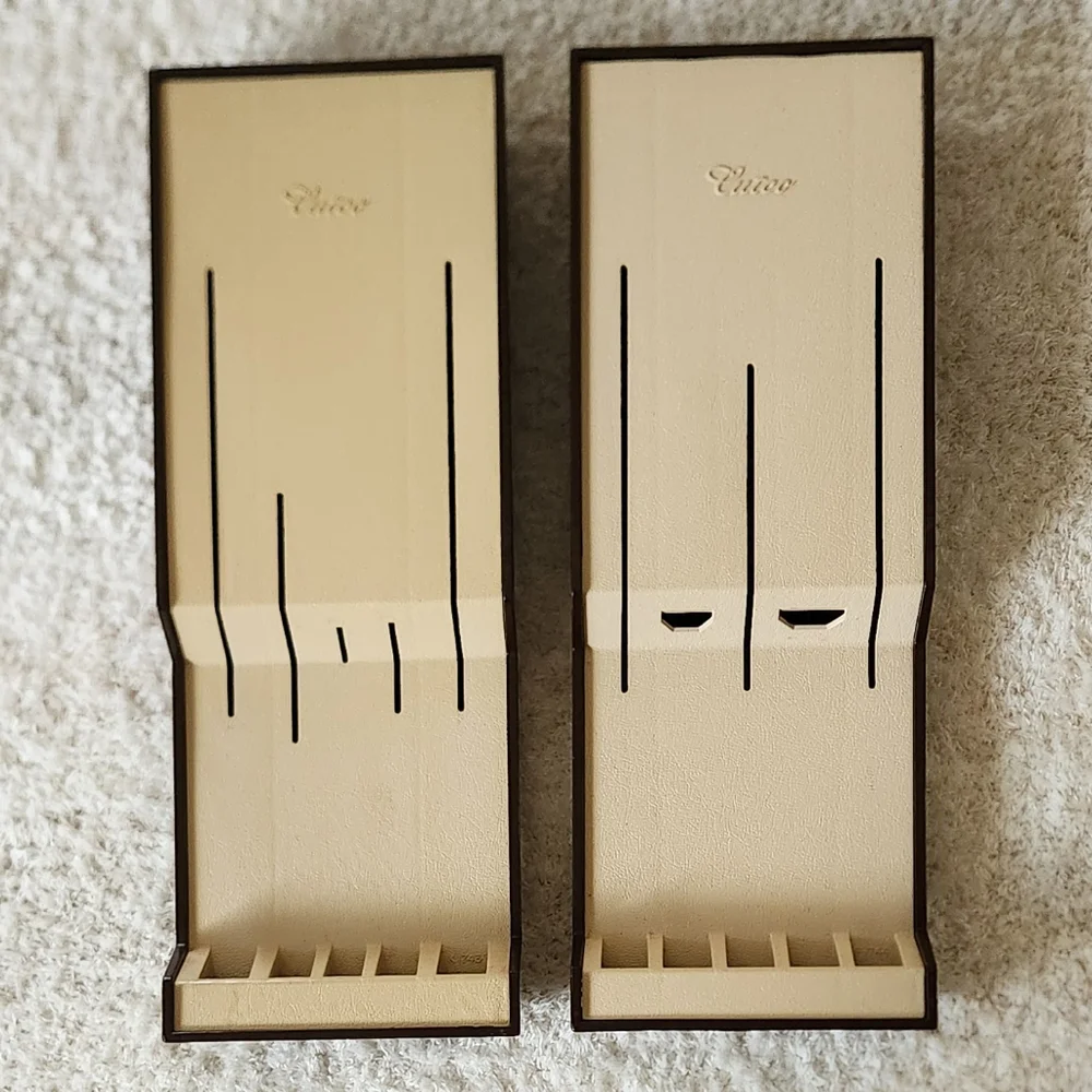 CUTCO 2 KNIFE SETS WALL HOLDER